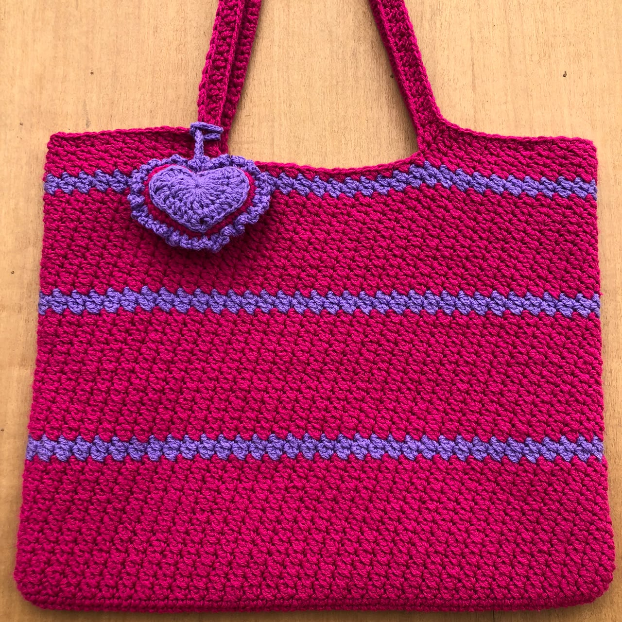 Suzy Tote Front